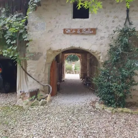 Gite Spacieux - 3 Chambres - Calme Et Charmant Cubnezais Exterior photo